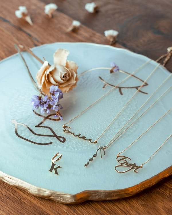 Des bijoux uniques pour chaque mère chez Merci Maman